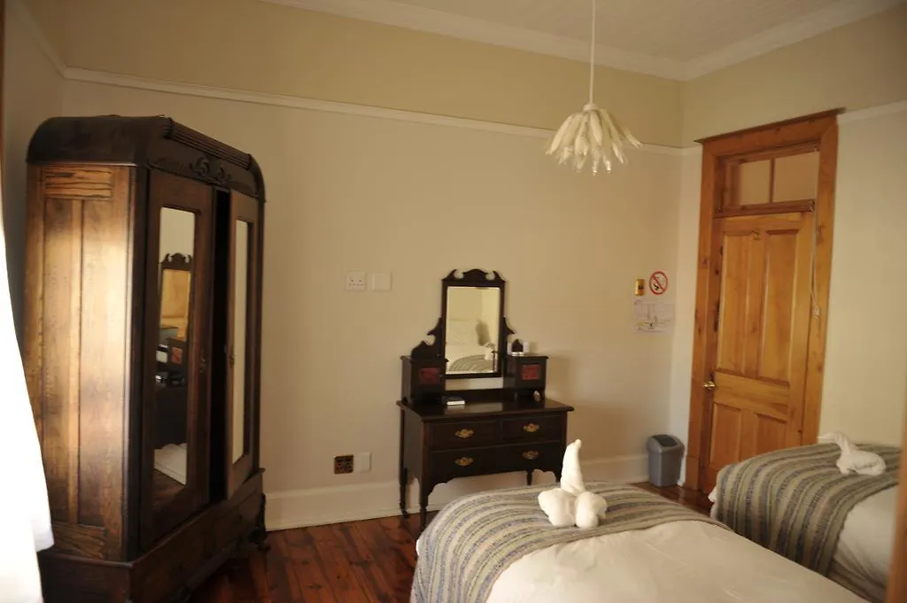 The Grand Hotel Port Elizabeth 2*,