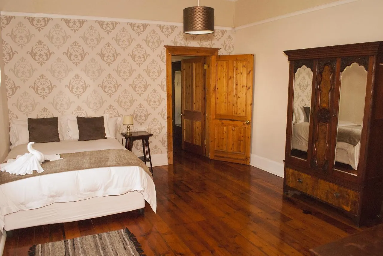 The Grand Hotel Port Elizabeth 2*,